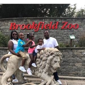 Meet your Posher, Mercedes